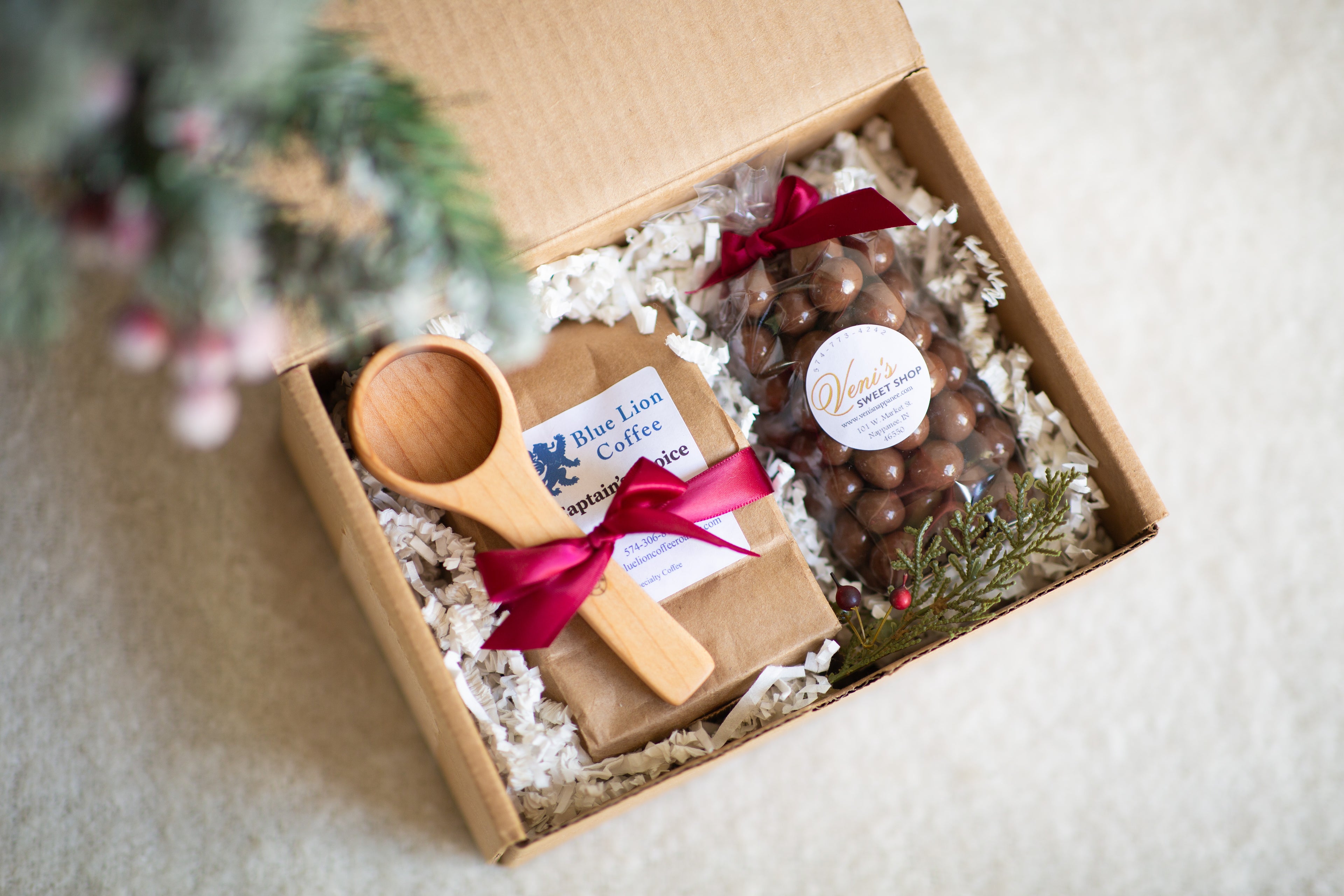 Small Shippable Holiday Gift Box