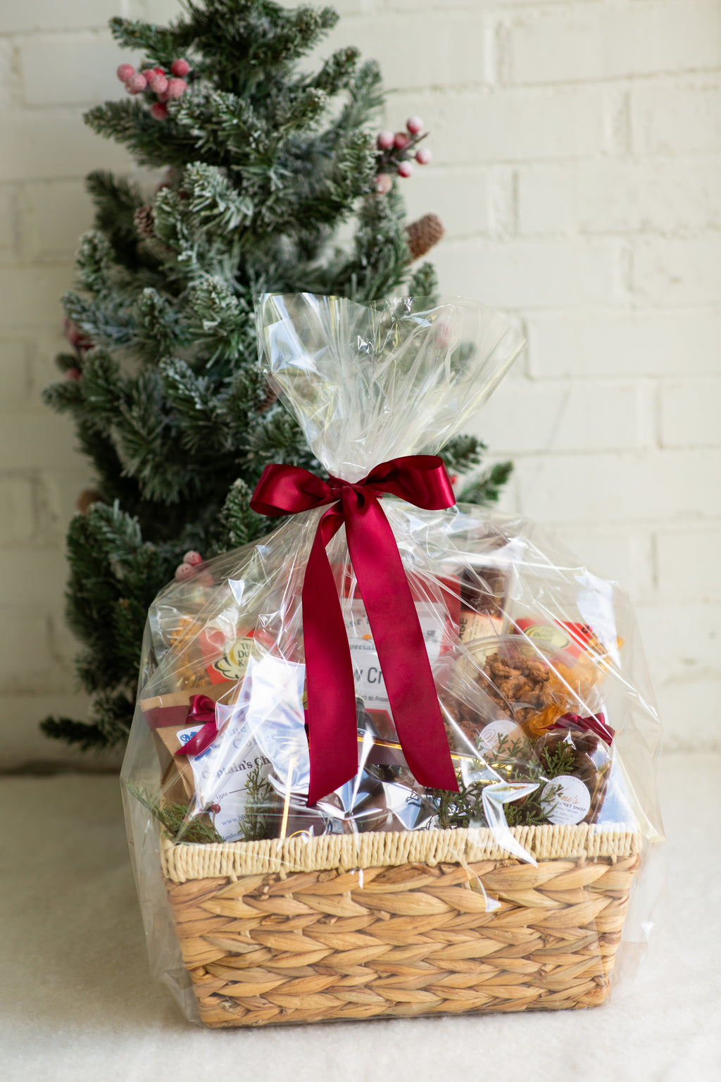 Medium Holiday Gift Basket